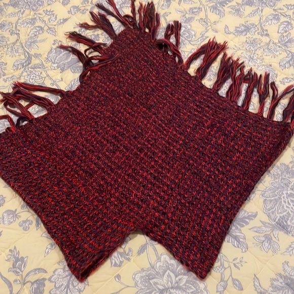 Purple Red Black Knit Poncho with fringe NWT - Picture 2 of 5